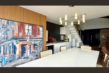 Apartamento à venda com 165m², 2 quartos e 3 vagas Apartamento à venda com 165m², 2 quartos e 3 vagasSala de Jantar