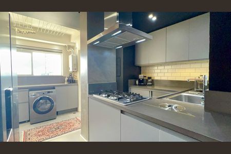 Apartamento à venda com 165m², 2 quartos e 3 vagas Apartamento à venda com 165m², 2 quartos e 3 vagasCozinha