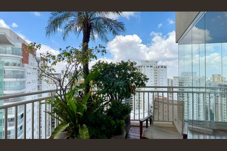 Apartamento à venda com 165m², 2 quartos e 3 vagas Apartamento à venda com 165m², 2 quartos e 3 vagasVaranda