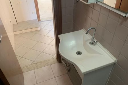 Apartamento para alugar com 200m², 2 quartos e 2 vagasBanheiro de serviço