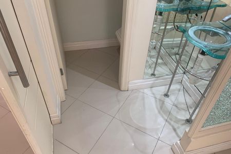 Apartamento para alugar com 200m², 2 quartos e 2 vagasLavabo