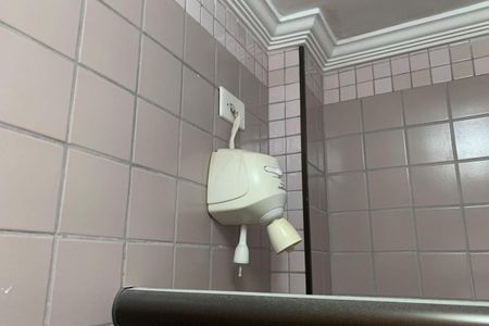 Apartamento para alugar com 200m², 2 quartos e 2 vagasBanheiro de serviço