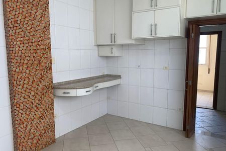 Apartamento para alugar com 200m², 2 quartos e 2 vagasCozinha