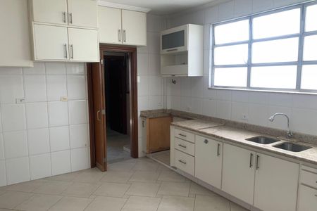 Apartamento para alugar com 200m², 2 quartos e 2 vagasCozinha