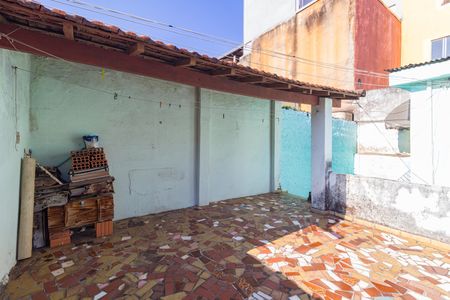 Casa à venda com 157m², 2 quartos e 2 vagas Casa à venda com 157m², 2 quartos e 2 vagasQuintal