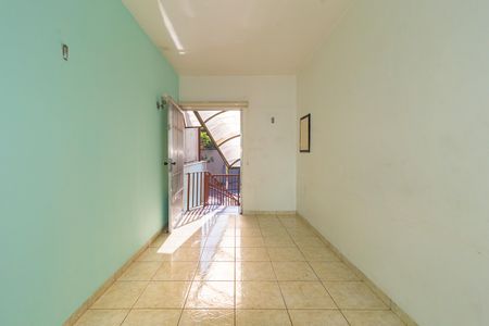 Casa à venda com 157m², 2 quartos e 2 vagas Casa à venda com 157m², 2 quartos e 2 vagasCorredor