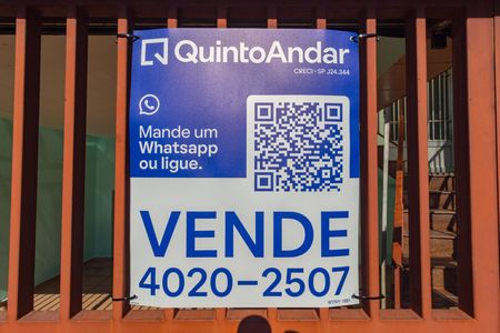 Casa à venda com 157m², 2 quartos e 2 vagas Casa à venda com 157m², 2 quartos e 2 vagasPlaca