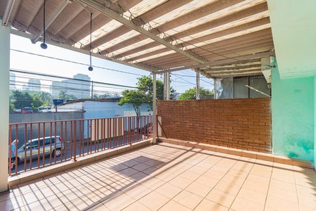 Casa à venda com 157m², 2 quartos e 2 vagas Casa à venda com 157m², 2 quartos e 2 vagasÁrea Externa