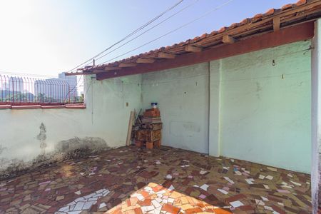 Casa à venda com 157m², 2 quartos e 2 vagas Casa à venda com 157m², 2 quartos e 2 vagasQuintal