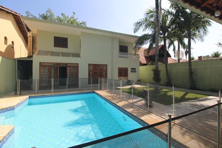 Casa para alugar com 367m², 5 quartos e 4 vagasPiscina 