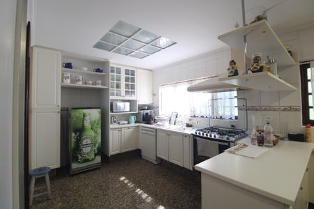 Casa para alugar com 367m², 5 quartos e 4 vagasCozinha
