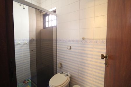 Casa para alugar com 367m², 5 quartos e 4 vagasBanheiro da suíte 4
