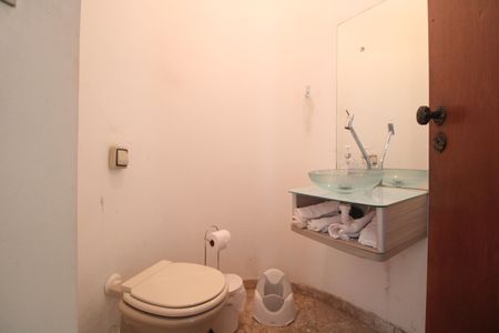 Lavabo de casa para alugar com 5 quartos, 367m² em Interlagos, São Paulo