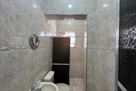 Banheiro de casa para alugar com 1 quarto, 49m² em Parque Lafaiete, Duque de Caxias