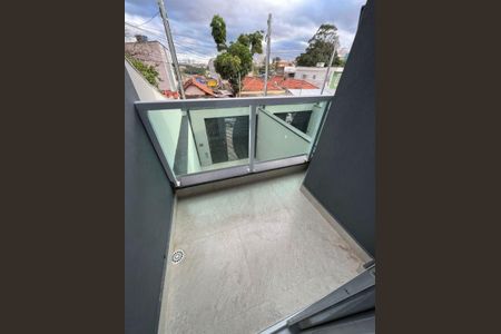 Casa à venda com 3 quartos, 100m² em Parque Tomas Saraiva, São Paulo