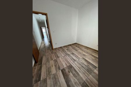 Casa à venda com 3 quartos, 100m² em Parque Tomas Saraiva, São Paulo