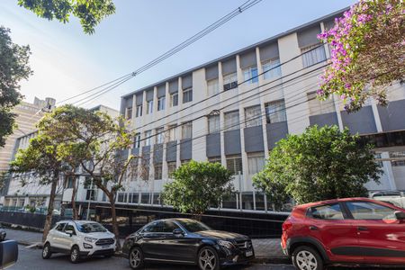 Apartamento para alugar com 65m², 2 quartos e 1 vagaFachada