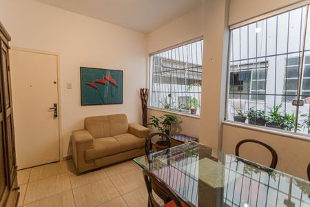 Sala de apartamento para alugar com 2 quartos, 65m² em Carmo, Belo Horizonte