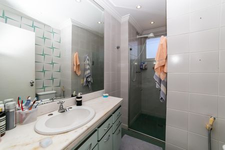 Apartamento à venda com 230m², 4 quartos e 2 vagasBanheiro Social