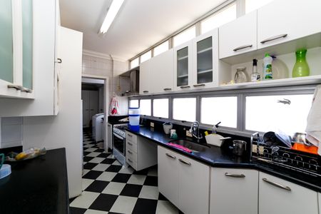 Apartamento à venda com 230m², 4 quartos e 2 vagasCozinha