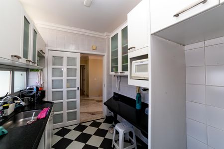 Apartamento à venda com 230m², 4 quartos e 2 vagasCozinha