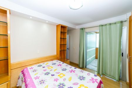 Apartamento à venda com 230m², 4 quartos e 2 vagasSuíte