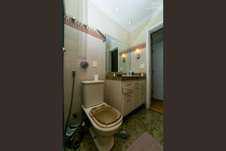 Apartamento à venda com 230m², 4 quartos e 2 vagasBanheiro da Suíte