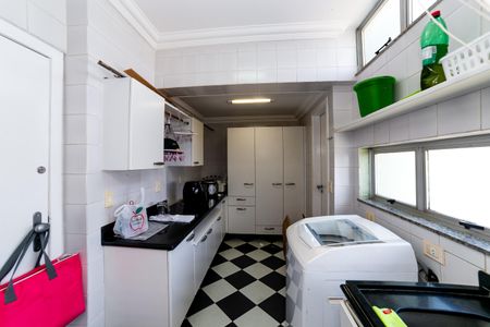 Apartamento à venda com 230m², 4 quartos e 2 vagasÁrea de Serviço