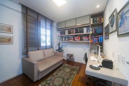 Apartamento à venda com 310m², 3 quartos e 3 vagas Apartamento à venda com 310m², 3 quartos e 3 vagasquarto 2
