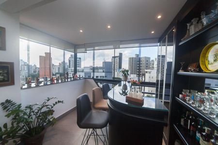 Apartamento à venda com 310m², 3 quartos e 3 vagas Apartamento à venda com 310m², 3 quartos e 3 vagasVaranda gourmet