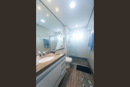 Apartamento à venda com 310m², 3 quartos e 3 vagas Apartamento à venda com 310m², 3 quartos e 3 vagasBanheiro suite