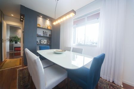 Apartamento à venda com 310m², 3 quartos e 3 vagas Apartamento à venda com 310m², 3 quartos e 3 vagasSala de Jantar