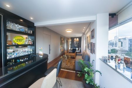 Apartamento à venda com 310m², 3 quartos e 3 vagas Apartamento à venda com 310m², 3 quartos e 3 vagassala