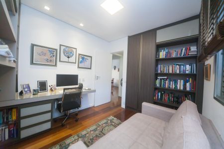 Apartamento à venda com 310m², 3 quartos e 3 vagas Apartamento à venda com 310m², 3 quartos e 3 vagasquarto 2