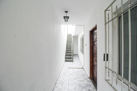 Casa para alugar com 120m², 2 quartos e 2 vagas Casa para alugar com 120m², 2 quartos e 2 vagasCorredor