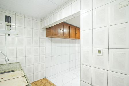 Casa para alugar com 120m², 2 quartos e 2 vagas Casa para alugar com 120m², 2 quartos e 2 vagasCozinha