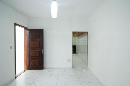 Sala de casa para alugar com 2 quartos, 120m² em Vila Jaguari, São Paulo