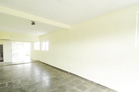 Casa para alugar com 120m², 2 quartos e 2 vagas Casa para alugar com 120m², 2 quartos e 2 vagasÁrea comum