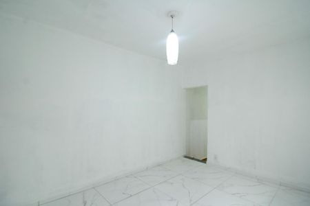 Sala de casa para alugar com 2 quartos, 120m² em Vila Jaguari, São Paulo
