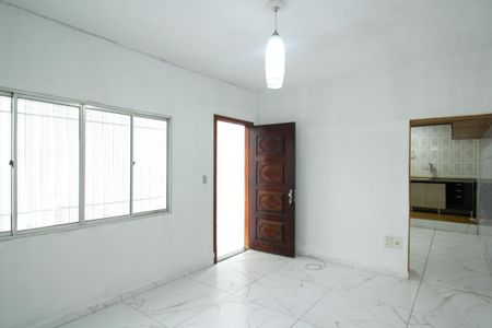 Sala de casa para alugar com 2 quartos, 120m² em Vila Jaguari, São Paulo