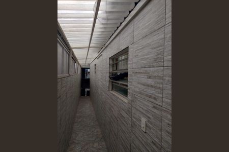 Área externa de casa à venda com 2 quartos, 250m² em Jardim Moncoes, Santo André