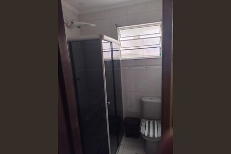 Banheiro  de casa à venda com 2 quartos, 250m² em Jardim Moncoes, Santo André