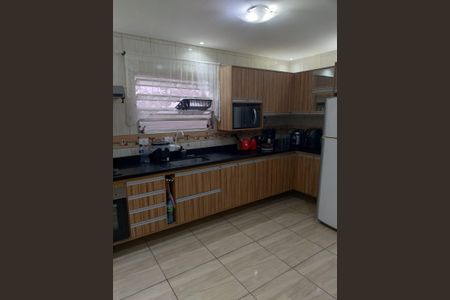 Cozinha de casa à venda com 2 quartos, 250m² em Jardim Moncoes, Santo André