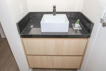 Banheiro de apartamento para alugar com 1 quarto, 35m² em Várzea da Barra Funda, São Paulo