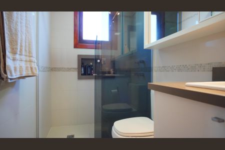 Banheiro suite  de apartamento à venda com 3 quartos, 229m² em Petrópolis, Porto Alegre