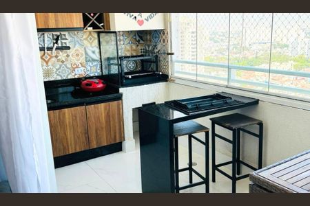 Apartamento à venda com 108m², 3 quartos e 3 vagas Apartamento à venda com 108m², 3 quartos e 3 vagasCozinha