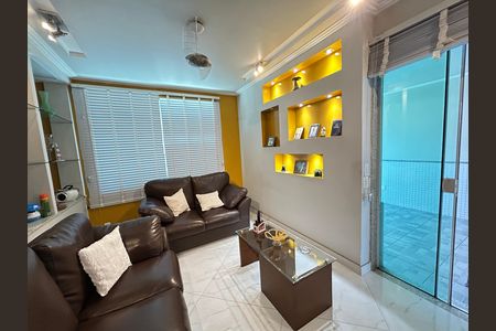 Casa de condomínio à venda com 400m², 4 quartos e 5 vagasSala