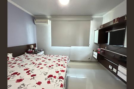 Casa de condomínio à venda com 400m², 4 quartos e 5 vagasQuarto 1 - Suíte
