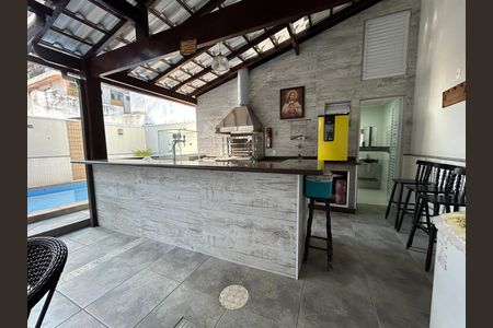 Casa de condomínio à venda com 400m², 4 quartos e 5 vagasEspaço Gourmet