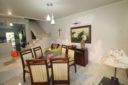 Casa de condomínio à venda com 400m², 4 quartos e 5 vagasSala de Jantar